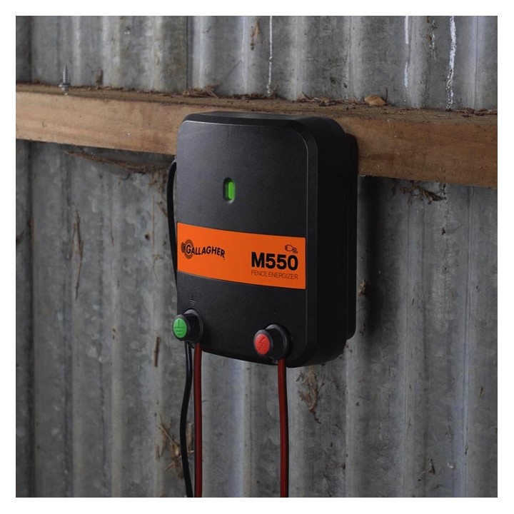 M550 Electrificateur sur secteur