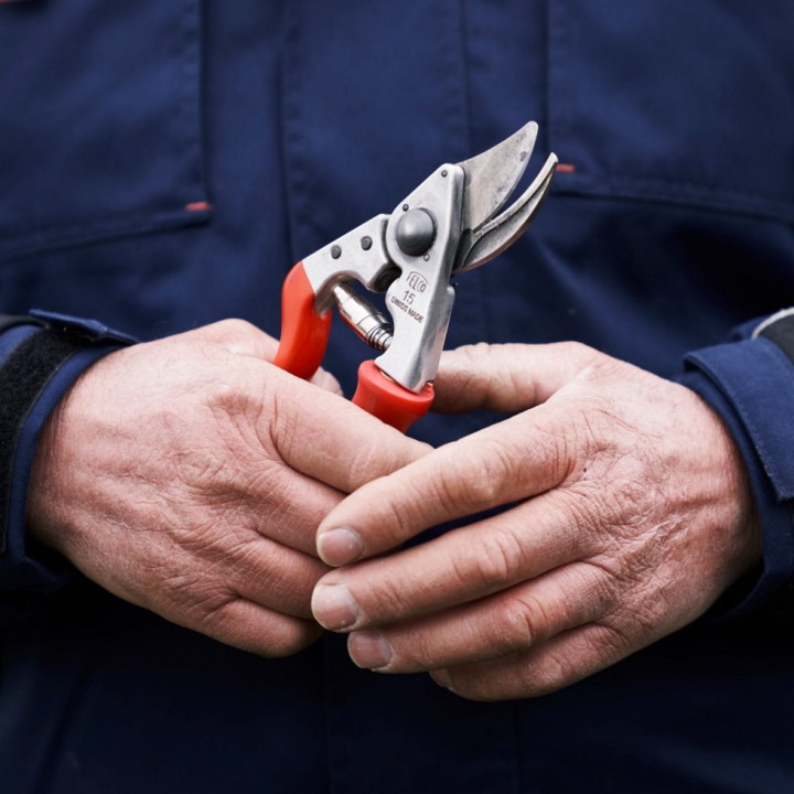 Sécateur Alu Poignée Tournante Ergo Droitier Taille S FELCO 15
