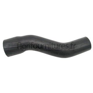 Durite coudée supérieure de radiateur Ø 30 / 38 mm, long. 0,21m pour McCORMICK et IHC