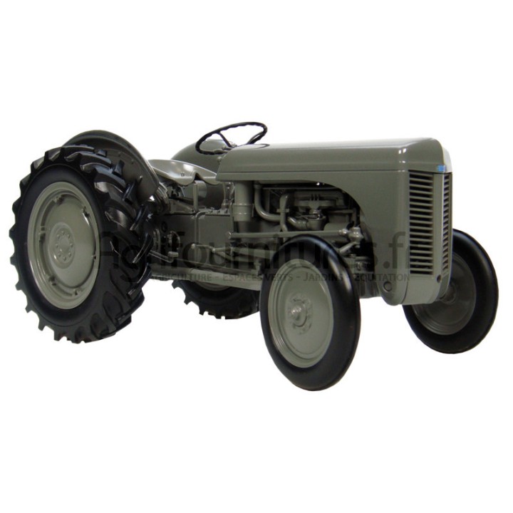 Massey Ferguson TEA20 Universal Hobbies