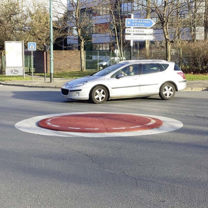 Rond-point Viso caoutchouc Ø 3000 mm 8 éléments livré avec fixations + H de liaison