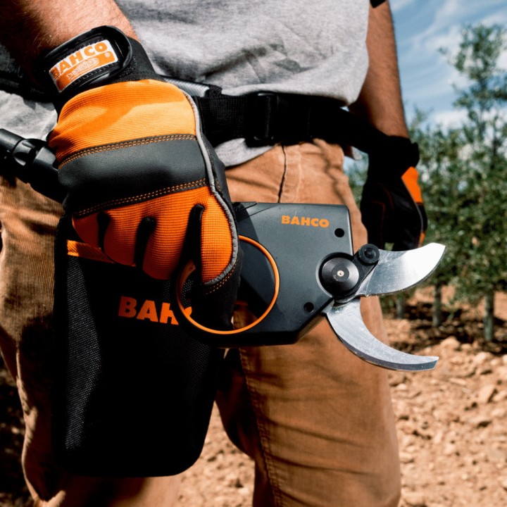 Sécateur à batterie Bahco BCL24 avec batterie, chargeur et accessoires