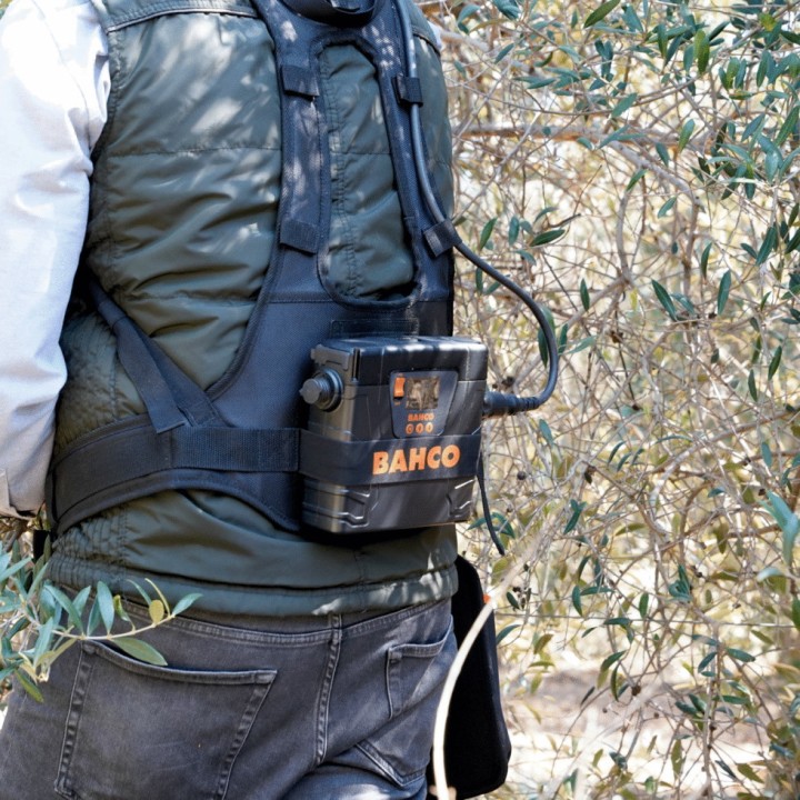 Sécateur à batterie Bahco BCL24 avec batterie, chargeur et accessoires