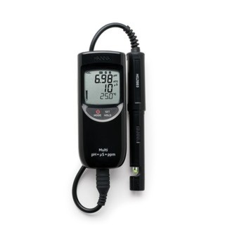 pH-EC-TDS-°C-mètre professionnel Hanna Instruments, compact, étanche, 3999 micro-seconde, 2000 mg-L
