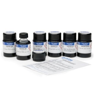 Solutions étalons CAL Check Hanna Instruments pour photomètre HI83303