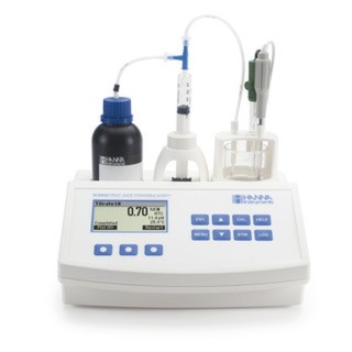 Mini-titreur automatique Hanna Instruments pour l'analyse des jus de fruits