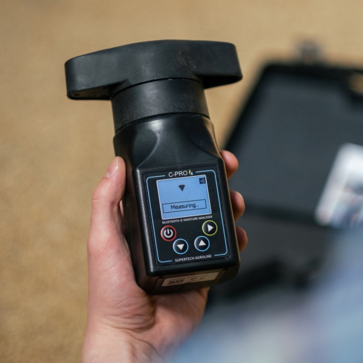 Humidimètre portable C-Pro Agrolog avec broyeur intégré connecté