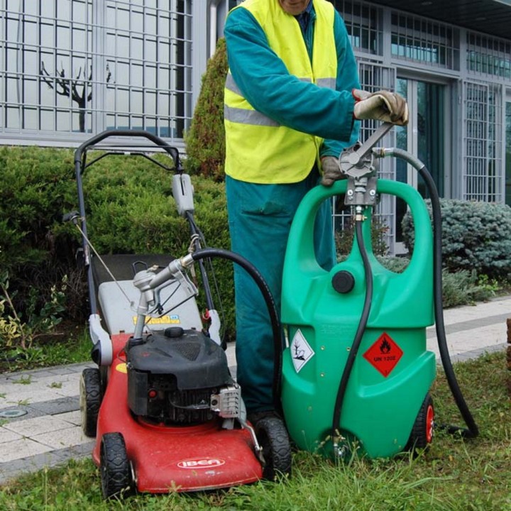 Réservoir Emilcaddy 55 L Essence, normes ADR - pompe manuelle rotative, pistolet manuel avec tuyau 3 m