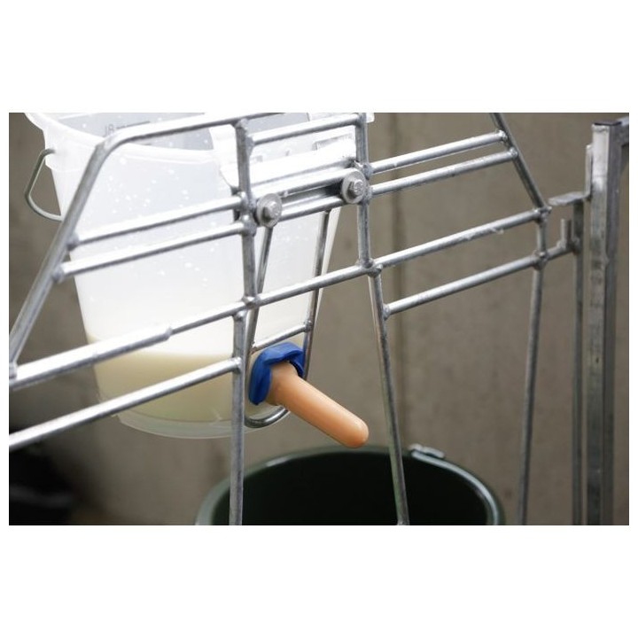 Seau à veau avec tétine et clapet FixClip New Generation 8 L Kerbl