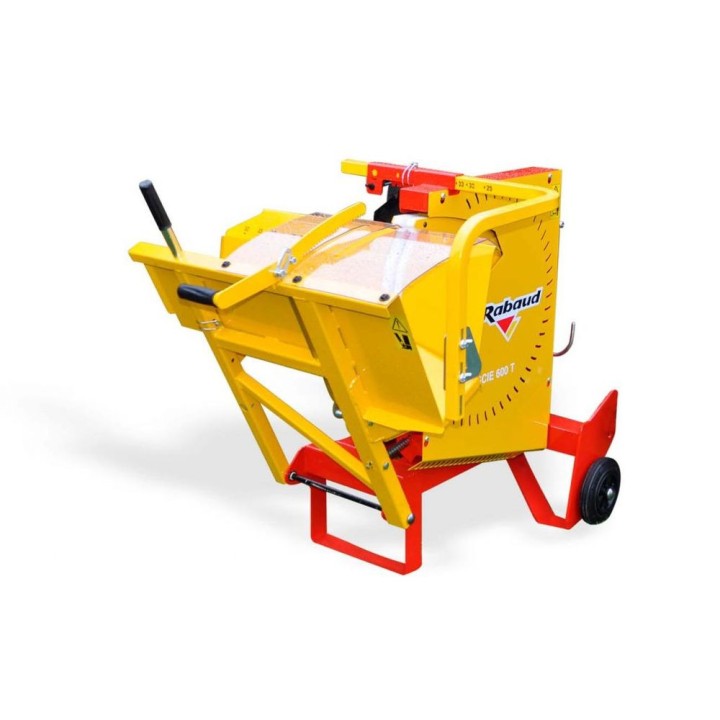 Scie circulaire à chevalet sur tracteur XYLOSCIE 700 T PRO II avec tapis 5 m Rabaud
