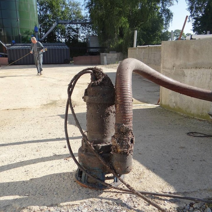 Pompe de relevage triphasée eaux chargées fonte 2,2 KW DN65 Renson