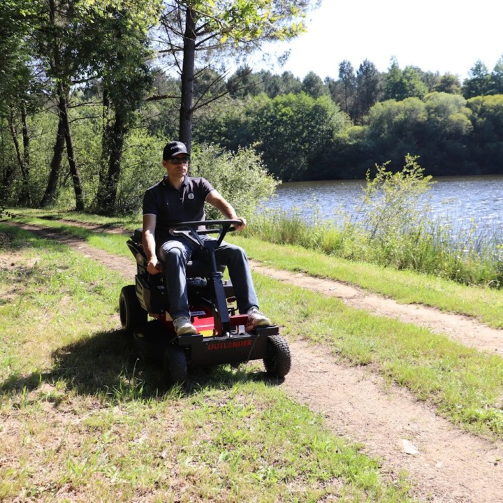 Country rider mulching OUTLANDER 71 - PUBERT