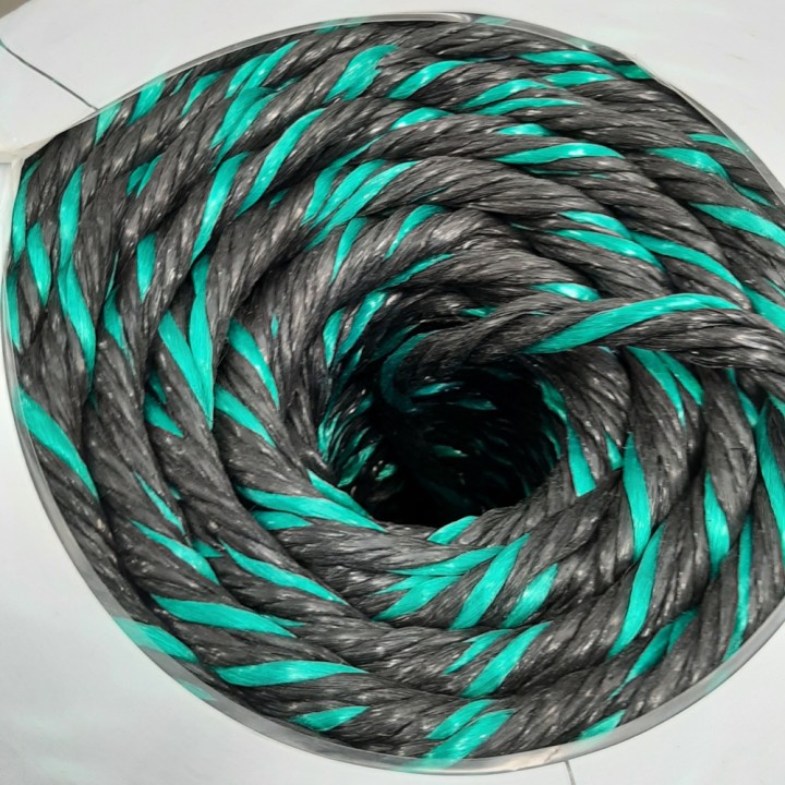 Corde PP 6 brins, toron de scierie noir / vert multi-usages