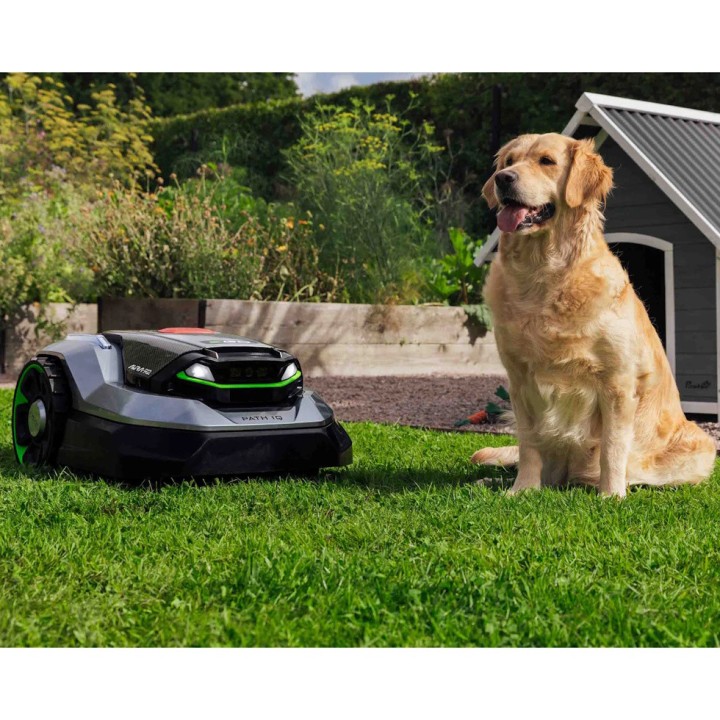 Robot tondeuse à gazon sans fil AURA-R2 RMR3000E - Jusqu'à 3000m² - EGO