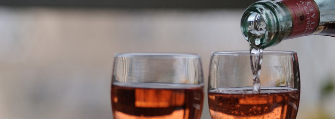 Vin rosé : Tavel, Lirac, Côtes du Rhône